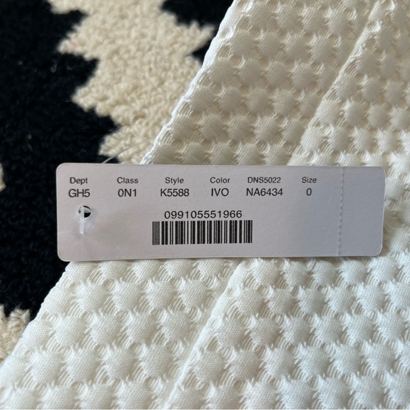 NWT J.Crew No 2 Pencil Skirt in Matelasse - Picture 5 of 5